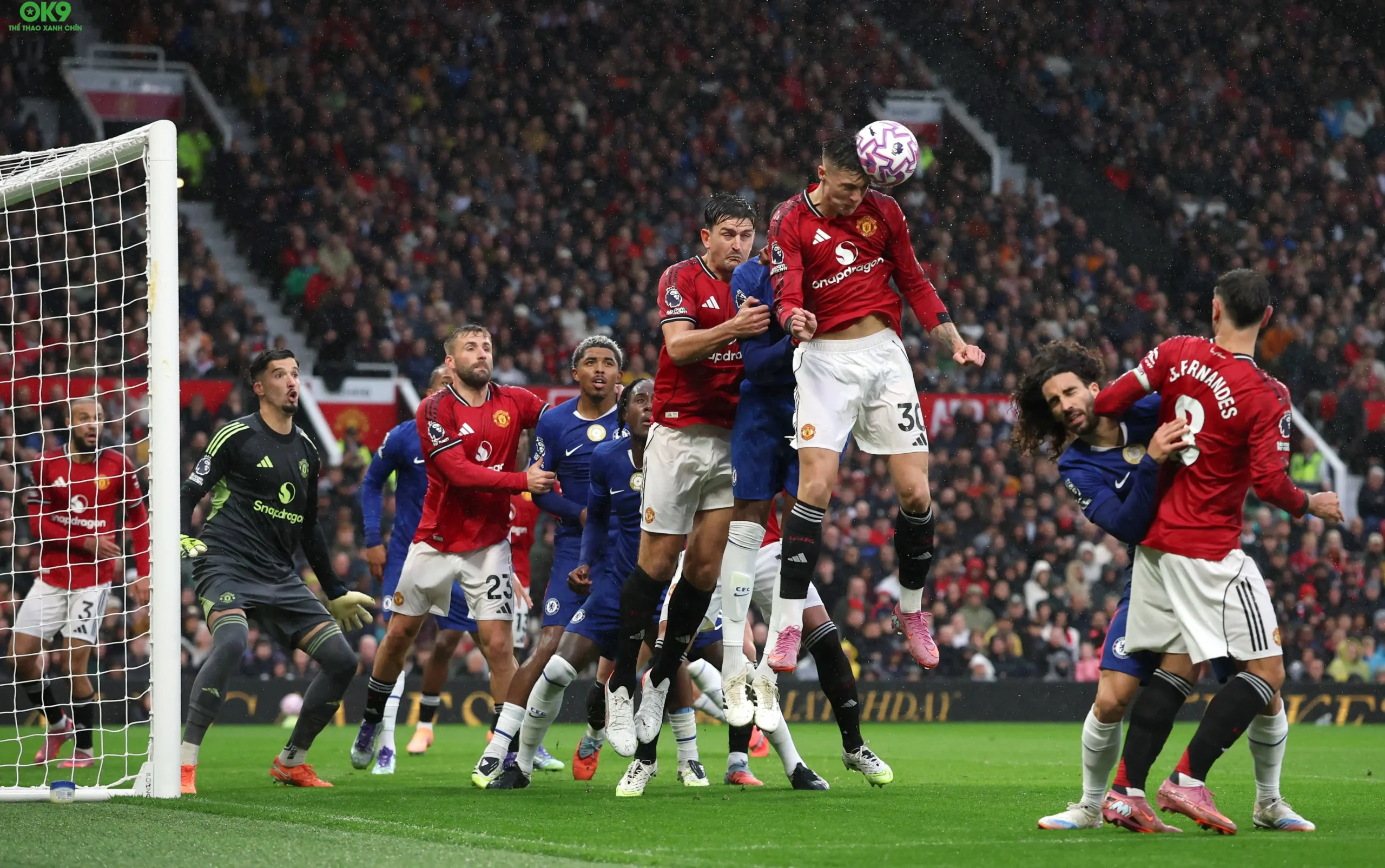 Chelsea và MU đều được dự báo sẽ gặp nhiều khó khăn ở vòng đấu này (Ảnh: NBC) Chelsea và MU gặp khó